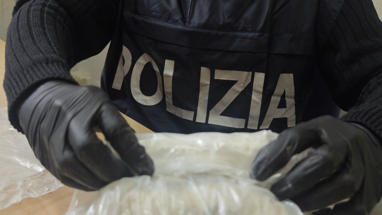 Smantellata rete di pusher a Roma: sette arresti e droga sequestrata