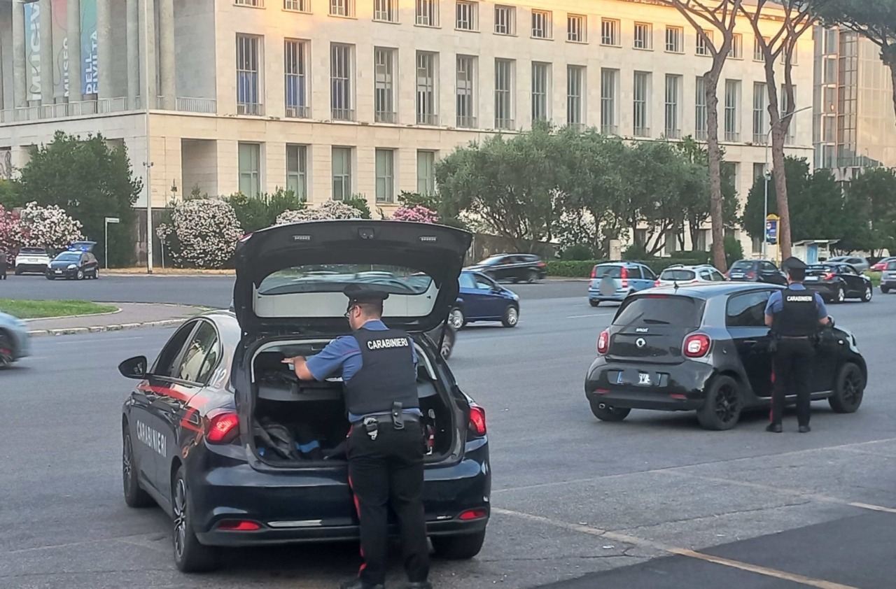 Controlli dei Carabinieri nel IX Municipio: due arresti