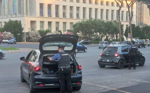 Controlli dei Carabinieri nel IX Municipio: due arresti