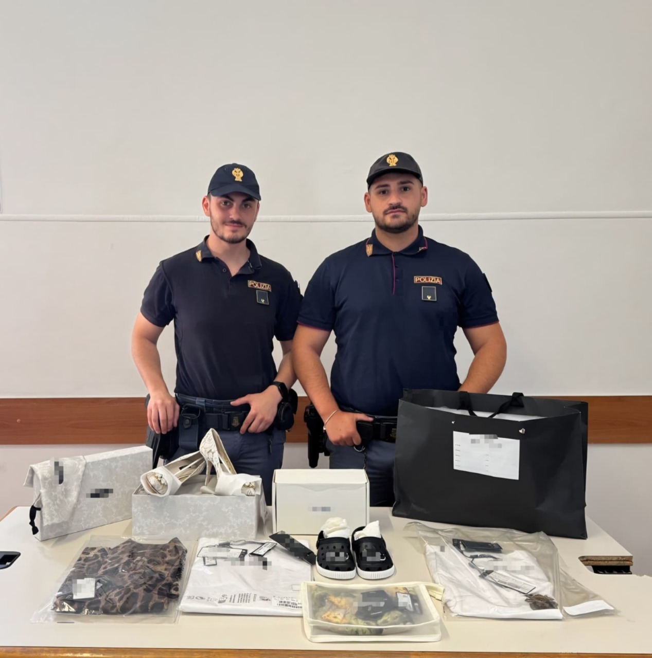 Furto di lusso in via del Corso: arrestato un 31enne