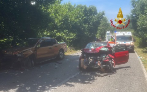 Incidente a Gallicano: 30enne elitrasportata in codice rosso
