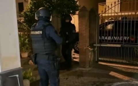 Attentato a Ranucci: quattro arresti e intercettazioni inquietanti