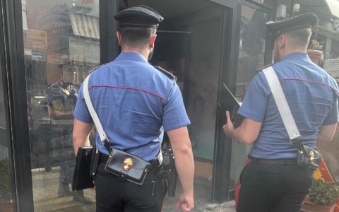 Furti nei negozi di Colli Aniene, denunciato un 48enne