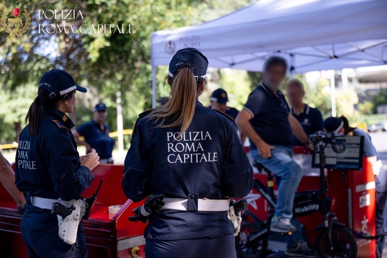 Controlli rigorosi della Polizia Locale sui veicoli modificati