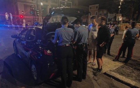 Controlli a Trastevere: otto arresti per mala movida
