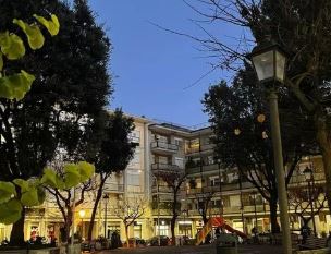 Piazza Carli: degrado notturno, il comitato chiede interventi