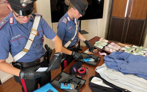 Tre arresti per truffe e associazione a delinquere a Roma