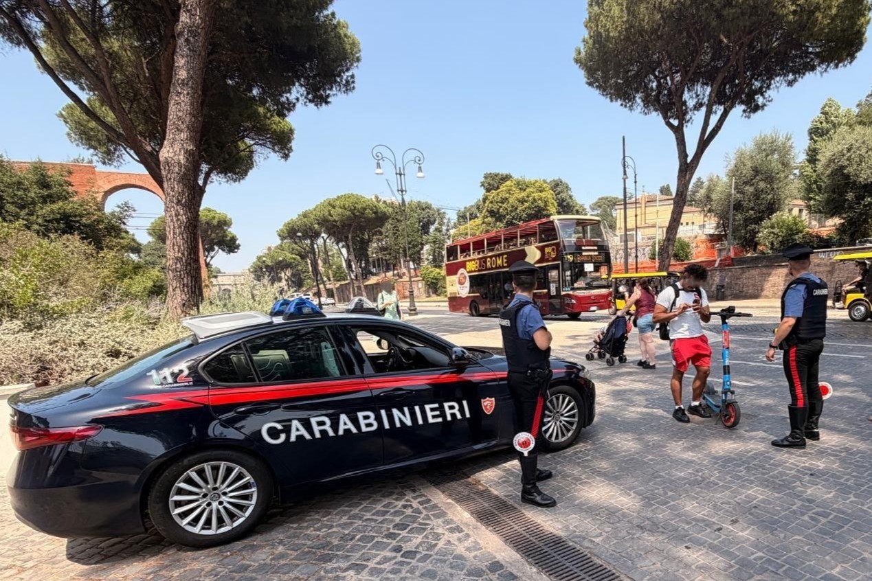 Controlli stradali a Roma: 231 multe e sei denunce