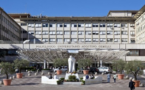 Autopsie in corso per le vittime della strage di Casalotti