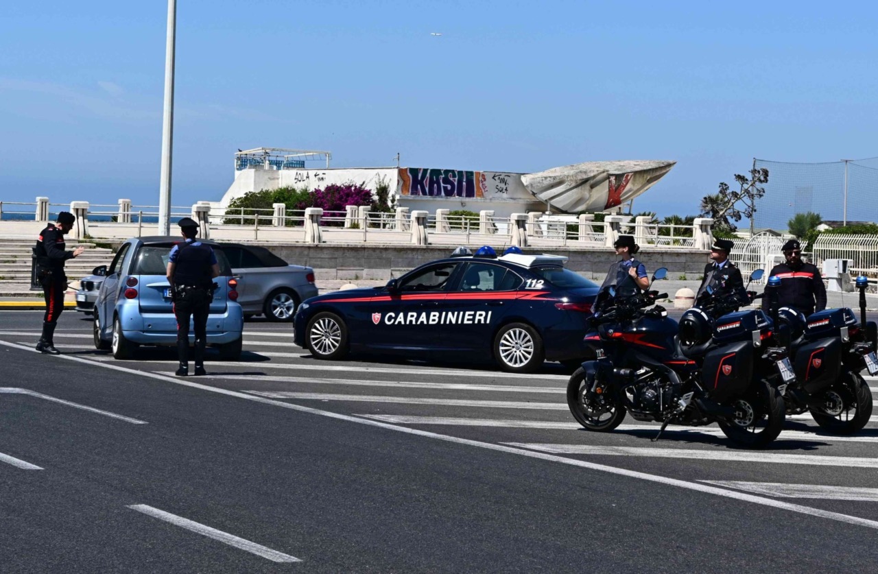 Operazione dei Carabinieri ad Ostia: sei arresti e 231 identificati