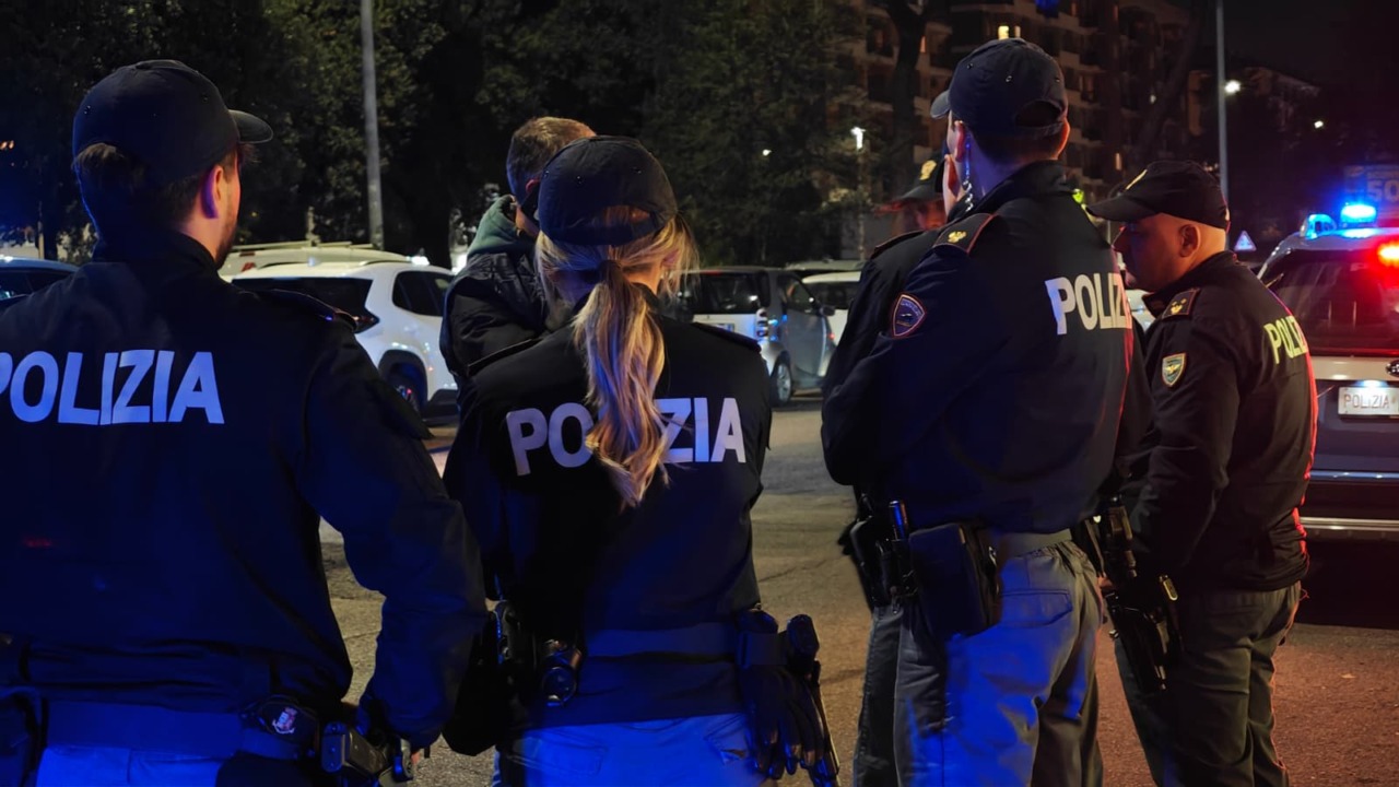 Lite per un ragazzo, 19enne accoltella l’ex amica