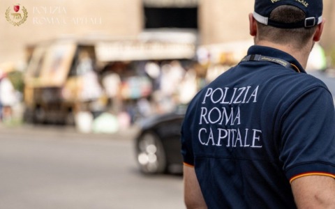Aggressione ai vigili: arrestato venditore abusivo ai Musei Vaticani