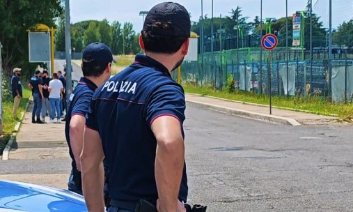 Controlli intensificati a Tor Bella Monaca: 5 arresti