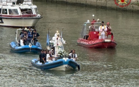 Tradizionale processione della Madonna Fiumarola a Roma