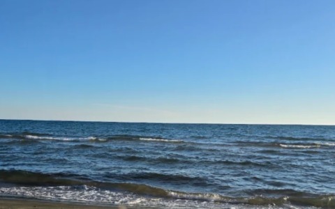 Tragedia in spiaggia: due annegamenti in un giorno