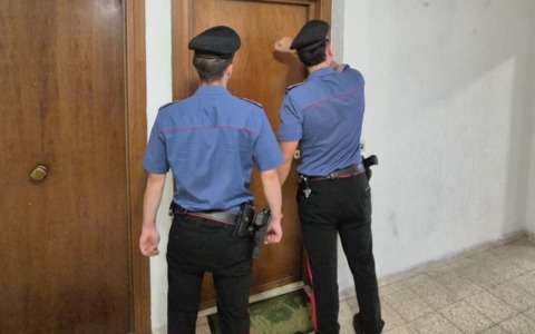 Arrestata donna per estorsione a sedicenne su debito di droga