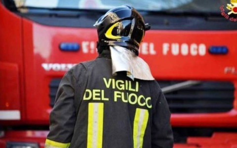 Bomba carta esplode a Roma, danni a una palazzina