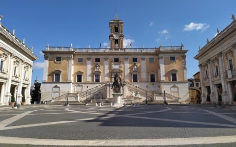 Roma, avviso per sperimentare bus senza conducente