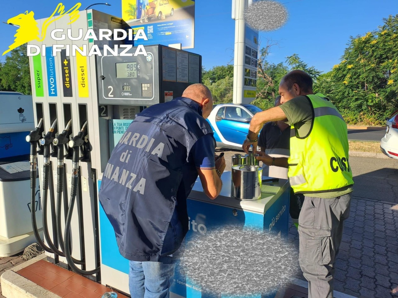 Carburante non conforme, sequestrati oltre 4.000 litri