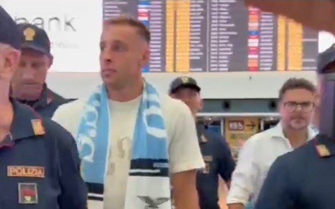 Frattesi è della Lazio: il centrocampista è arrivato a Roma