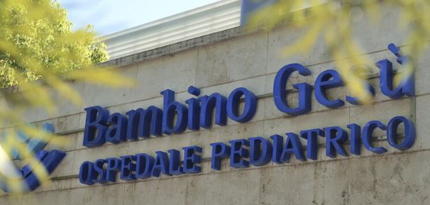 Bambina di un anno, rimosso un complesso neuroblastoma a Roma