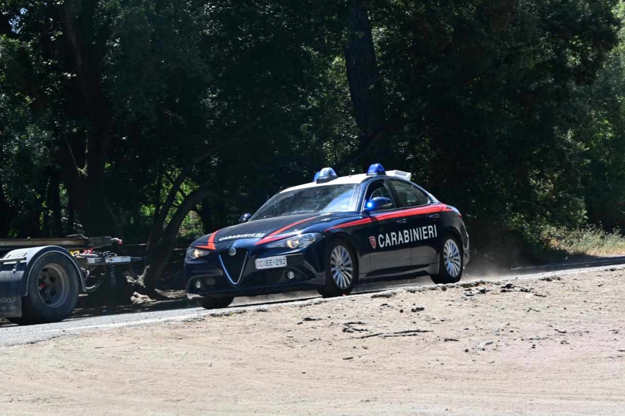 Colpo di pistola contro il Lazio Store di Ostia