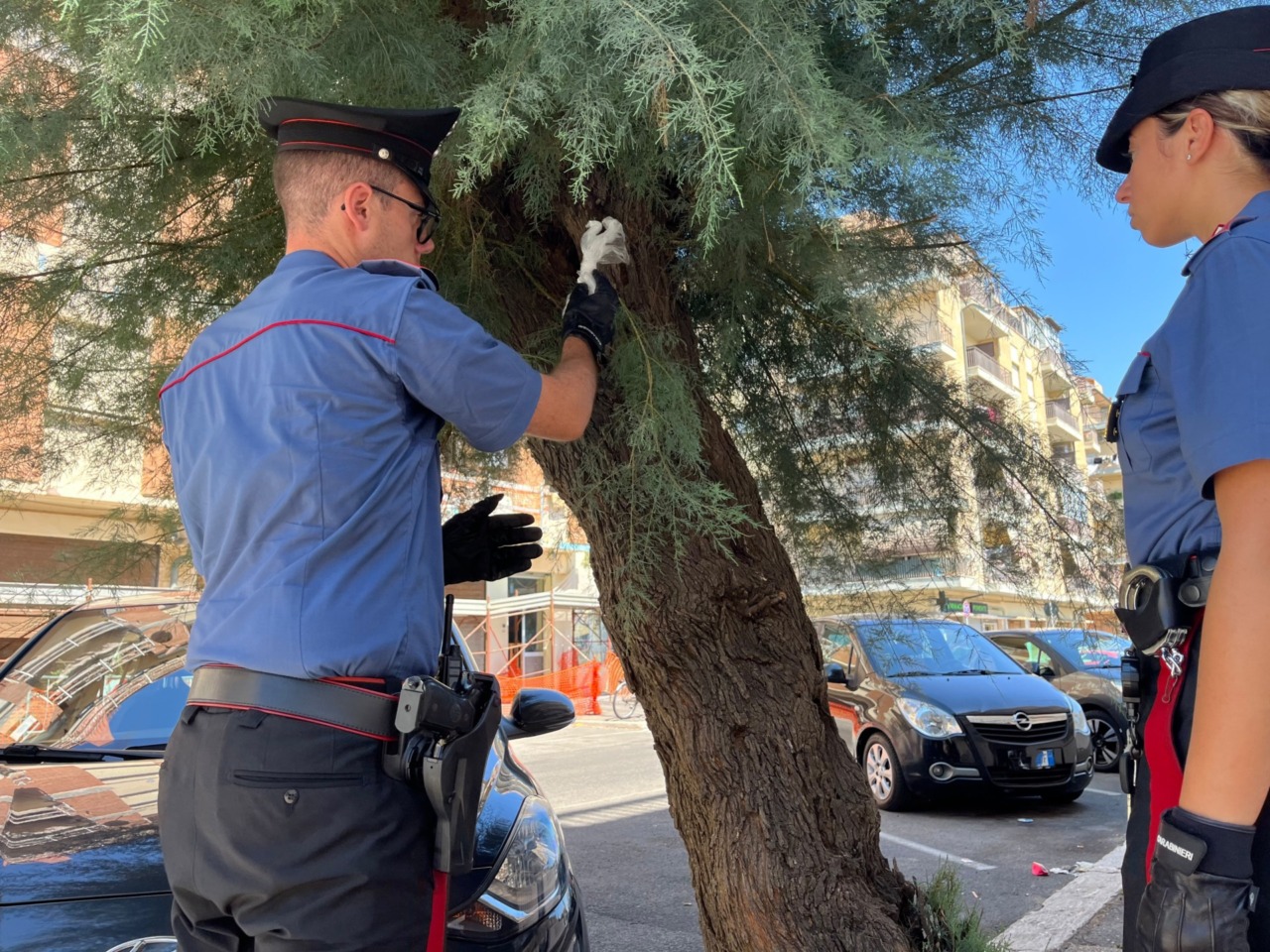 Esplosione in via Fasan, arrestati due uomini per spaccio
