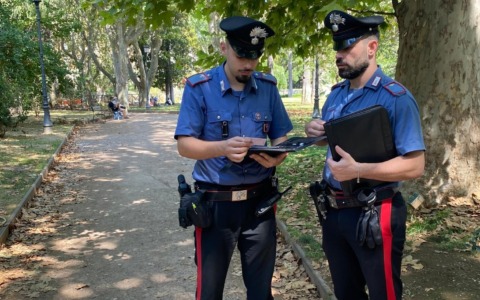 Esquilino, controlli dei carabinieri: 4 arresti e 8 Daspo