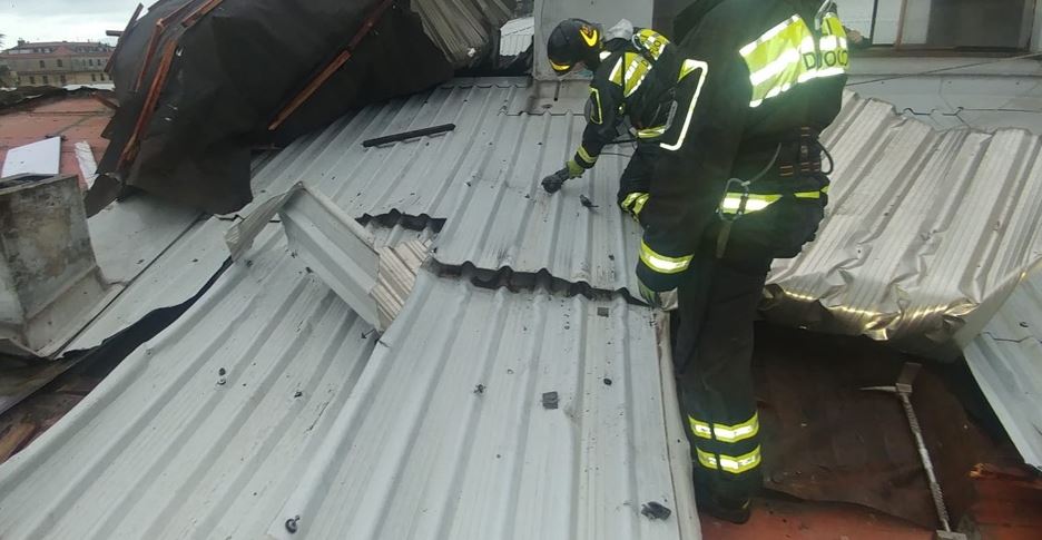 Tromba d’aria a Massimina: colpita la sede della Protezione civile