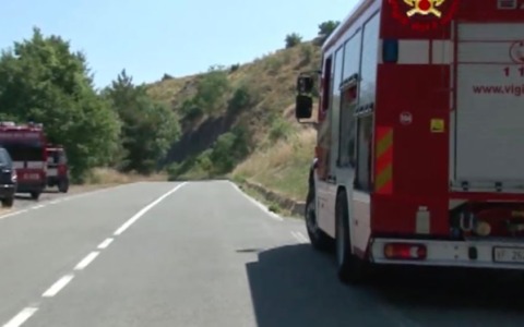 Onano, si schianta contro un albero: muore a 75 anni