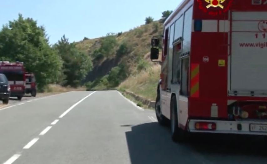 Onano, si schianta contro un albero: muore a 75 anni