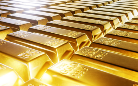 Investire in oro: vantaggi, rischi e opportunità