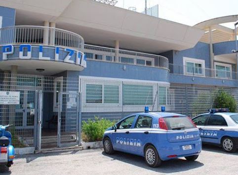 Cinque poliziotti arrestati ad Anzio: droga, falsi e peculato