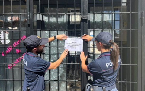 Rissa con armi, chiuso per 15 giorni un bar sulla Casilina