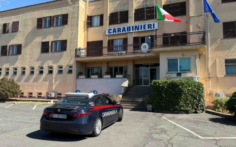 Bracciano, ruba superalcolici: bloccato da un carabiniere
