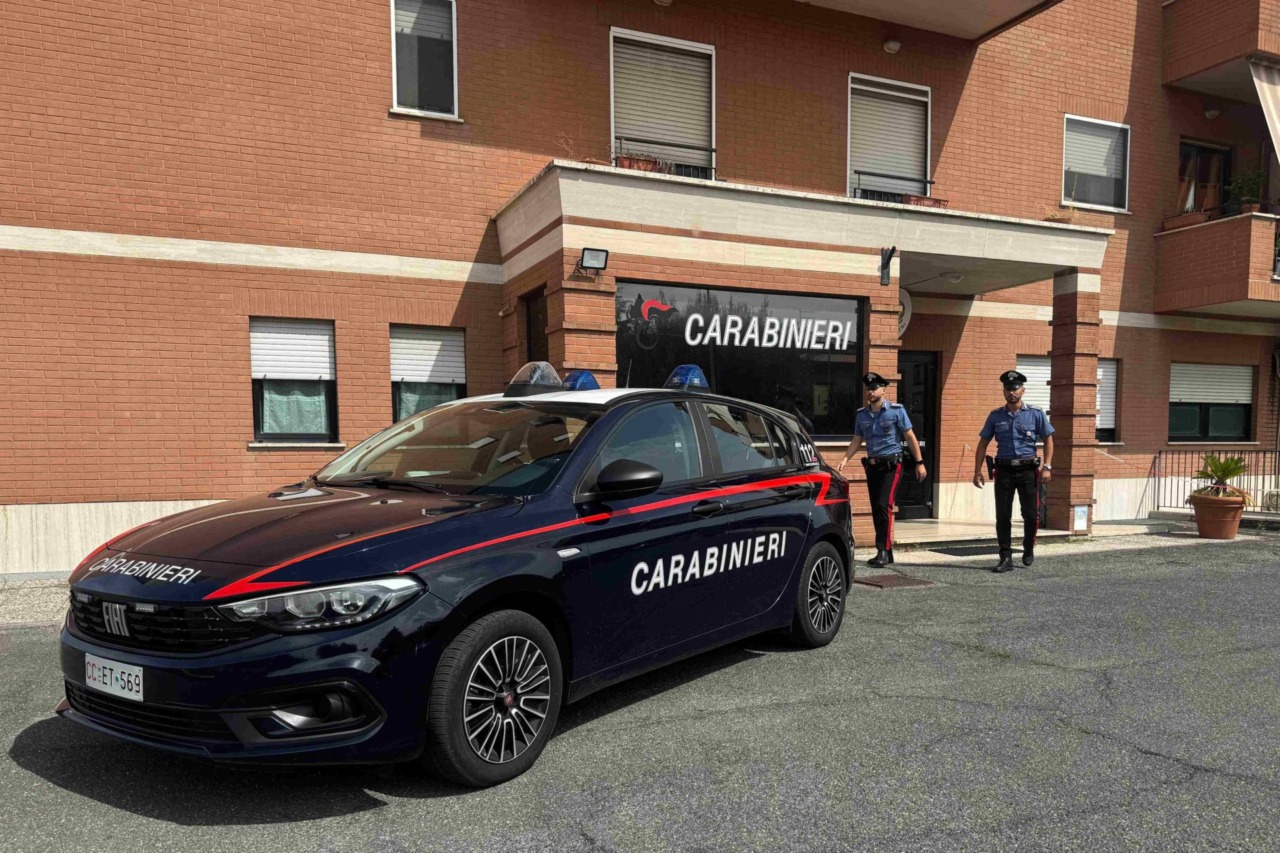 Trasloco a Ciampino, chiesto il doppio: arrestati in tre