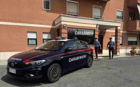 Trasloco a Ciampino, chiesto il doppio: arrestati in tre