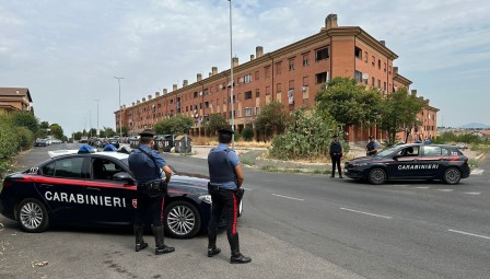 Controlli antidroga a Roma: dieci arresti e una denuncia