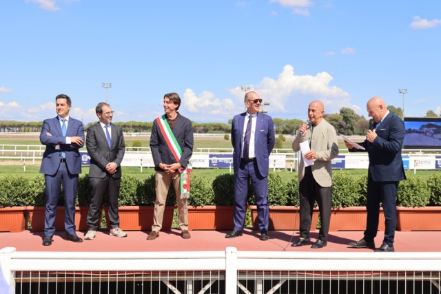 Capannelle, oltre 5mila persone per la festa dei 100 anni