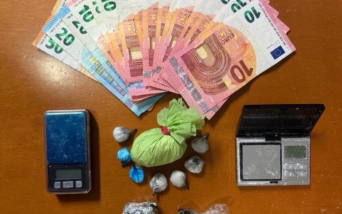 Droga a Roma, cinque arresti tra Eur, litorale e centro