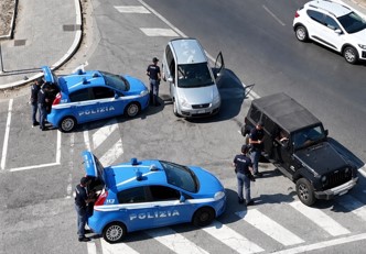 Ostia, sequestrato mezzo chilo di droga: due arresti