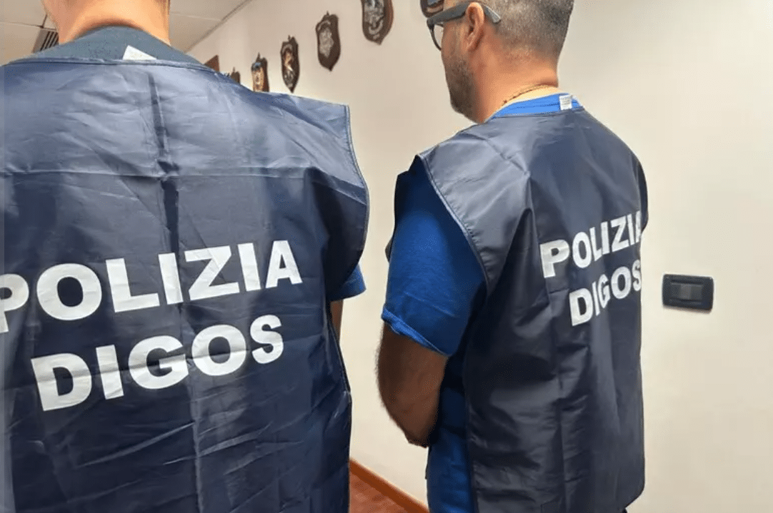 Perquisizioni in tutta Italia per 17 suprematisti, 14 sono minori