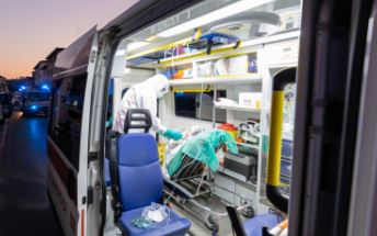 Incidente sulla Cassia Nord: muore una donna nello scontro