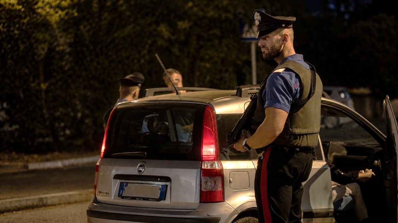 Furti nelle auto a Roma: tre arresti e tre denunce