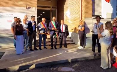Gualtieri inaugura la scuola Raffaella La Crociera