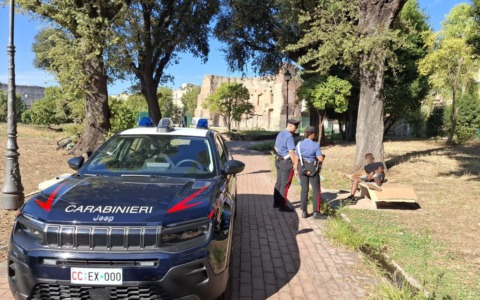 Controlli tra Colle Oppio, Monti e Celio: due arresti