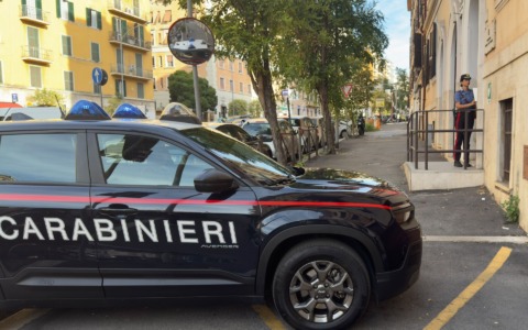 Educatrice sospesa a Roma: accuse di maltrattamenti al nido