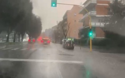 Meteo, da mercoledì tornano piogge e temporali