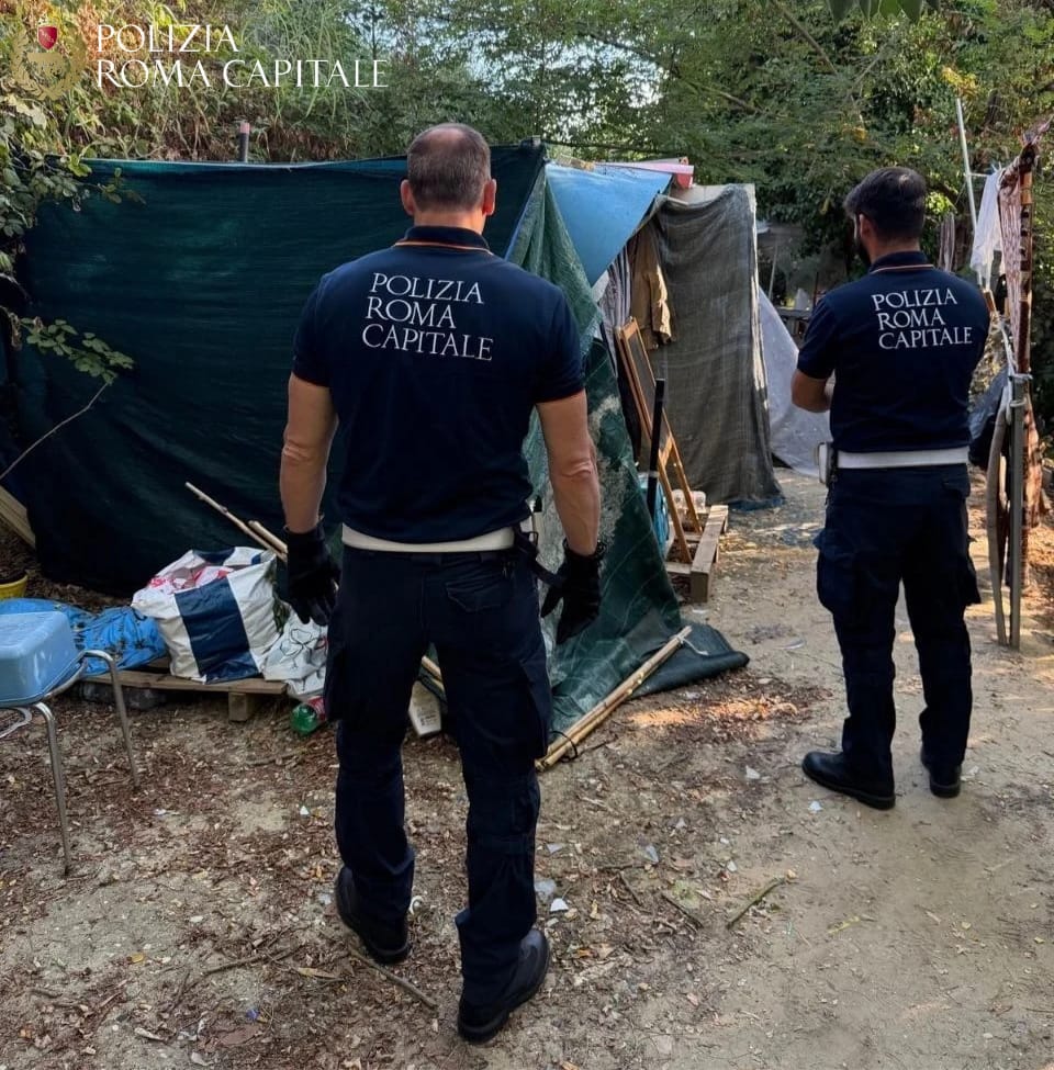 Parco del Pineto, rimosse baracche e rifiuti
