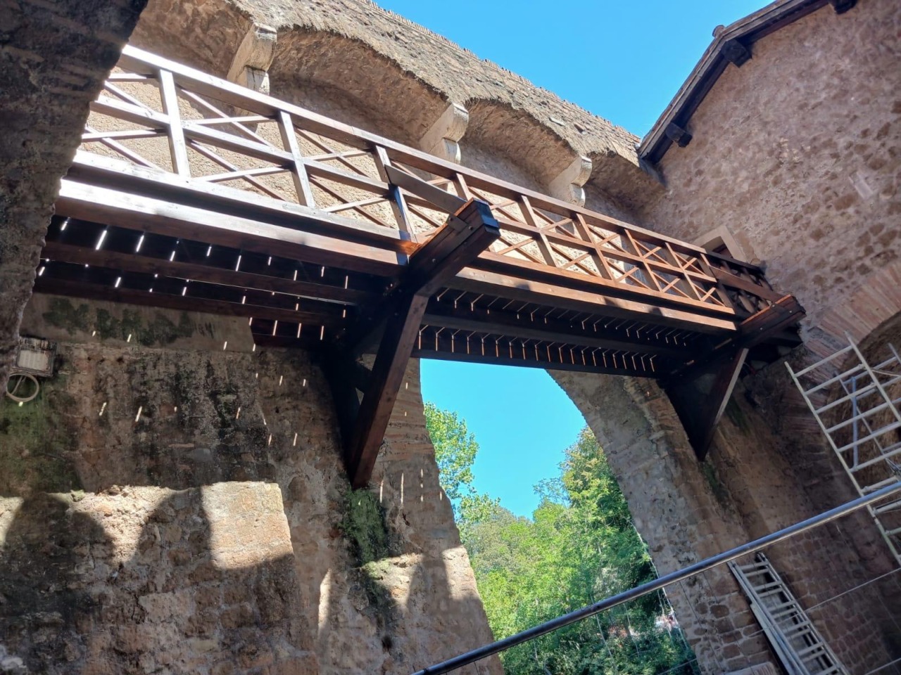 Ponte Nomentano, restaurata la passerella tra le torri